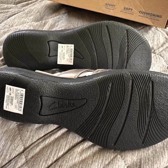 Cloudsteppers by Clarks Sandals - Picture 5 of 5